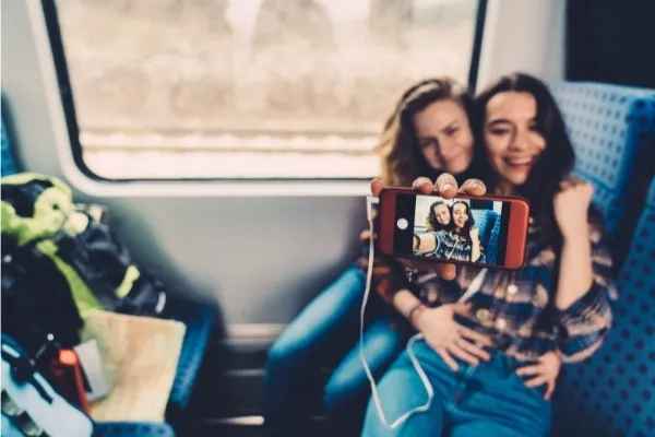 How Does The Internet Influence Young Couples